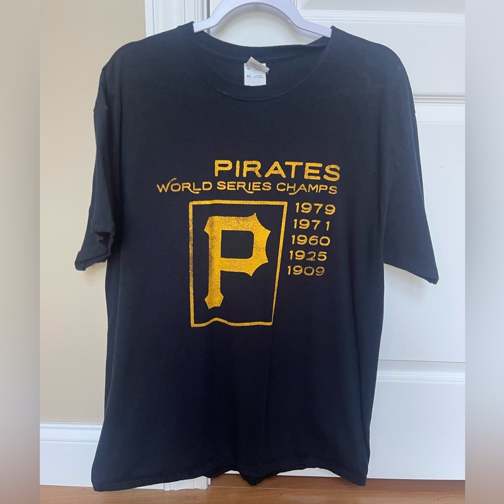 Pittsburgh Pirates tshirt